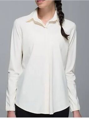 lululemon size 8 Bone color long bottom front woman's shirt